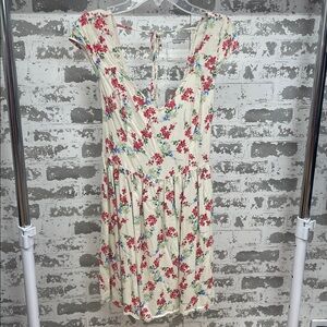 Hollister Floral Print Mini Dress Cream & Red Cap Sleeve Size Small